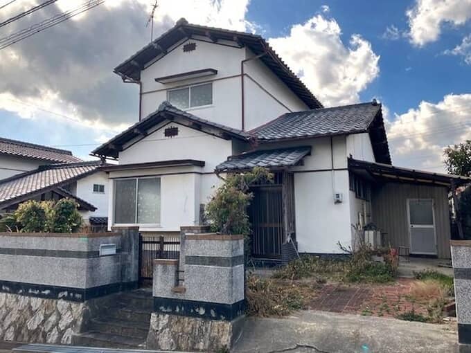 竹原市　197　瀬戸内海を望む閑静な住宅団地。広い庭有り。