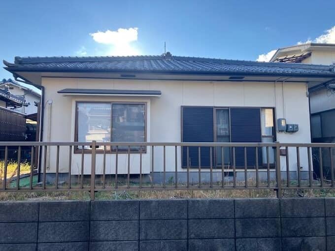 竹原市　180　前庭のあるコンパクトな平屋建ての物件