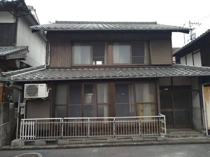 竹原市　174　海とともに暮らす穏やかな地域。昔ながらの風情と静かなまちなみが織りなす空間が魅力。