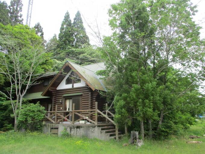 【北広島町504】平成13年建築の本格ログハウス！