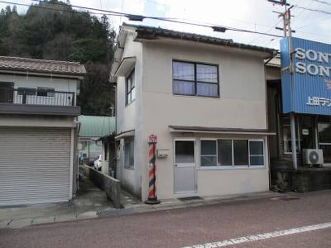 【北広島町339】美理容室の開業に！居抜きで入れる格安賃貸物件！