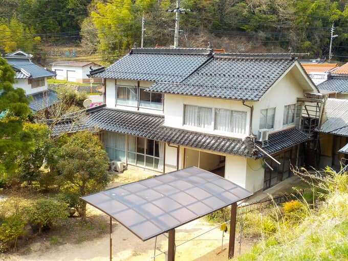 世羅町1-26　世羅ICまで車で5分！作業場のある家