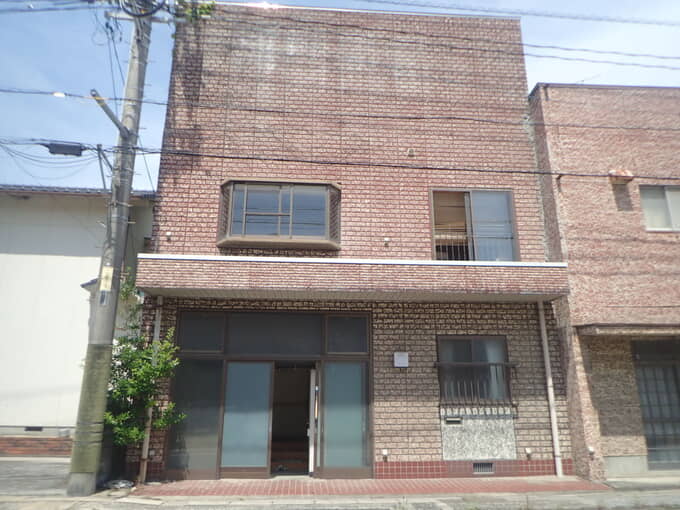 竹原市　223　生活利便性の高い町なか立地です。