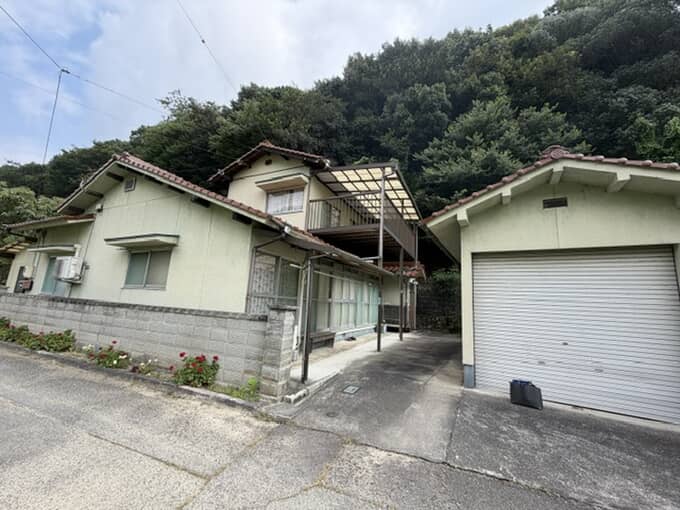 竹原市　233　閑静な住宅地は、周囲の騒音も少なく、落ち着いた雰囲気です。